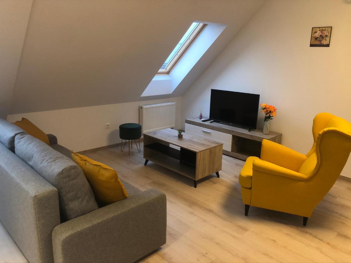 Diamond Apartman ديبريتْسين المظهر الخارجي الصورة