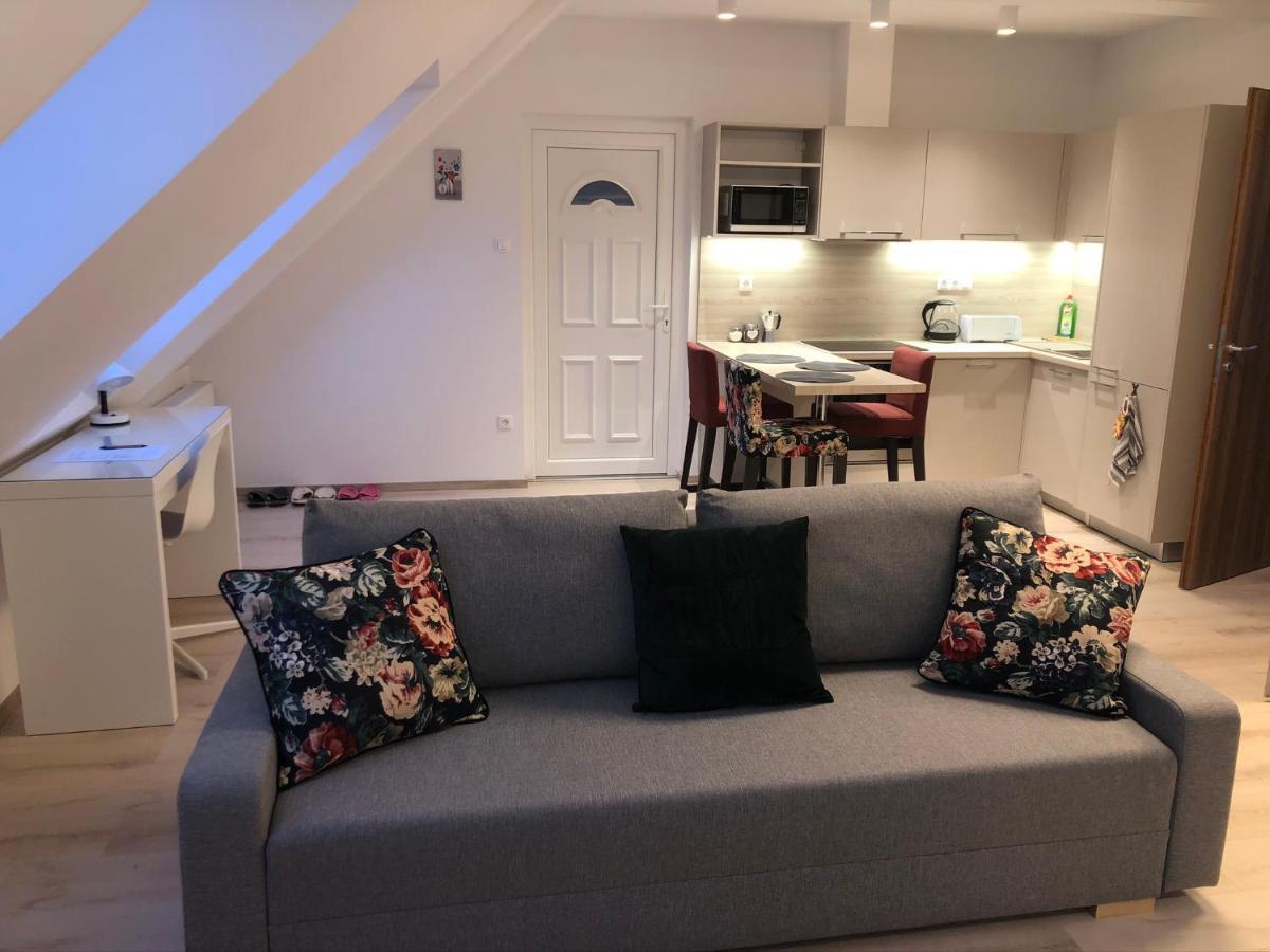Diamond Apartman ديبريتْسين المظهر الخارجي الصورة